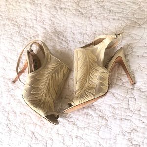 Badgley Mischka Sequined Lace Satin Wedding Shoes